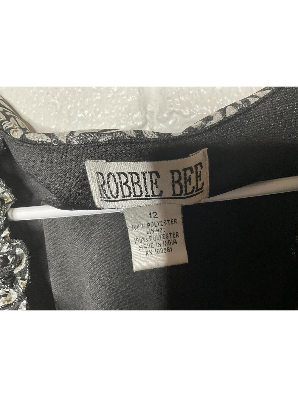 < Vintage Robbie Bee Cascading Bottom Hem Ruffled Midi Dress > - Picture 2 of 3